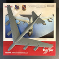 Herpa 1:200 USAF Boeing B-52 Stratofortress 58-0216 572002 Thunder Struck