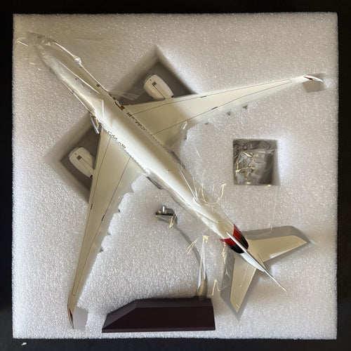 GeminiJets 1:200 Emirates Airbus A350-900 A6-EXB G2UAE1394 Diecast Scale Model