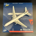 GeminiJets 1:400 Delta Air Lines Boeing 767-300 N125DL GJDAL809 Airplane Model