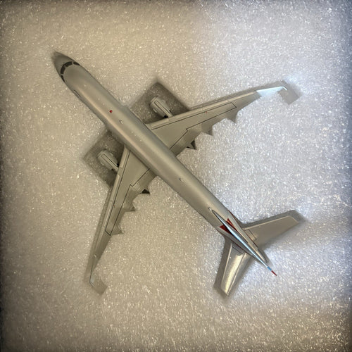 GeminiJets 1:200 American Eagle Embraer ERJ-175 N416YX G2AAL715 Scale Model