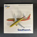 GeminiJets 1:400 Southwest Airlines 737 MAX 8 Gold Retro N871HK GJSWA2186 Model