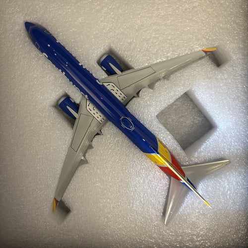 GeminiJets 1:200 Southwest Airlines Boeing 737 MAX 8 N8706W G2SWA757 Scale Model