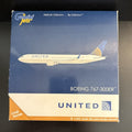 GeminiJets 1:400 United Airlines Boeing 767-300ER N675UA Post Merger GJUAL1396